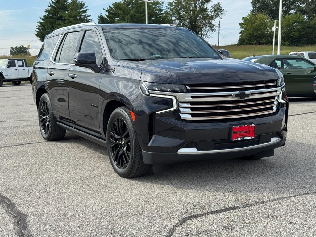 Chevrolet Tahoe Vehicle Full-screen Gallery Image 02