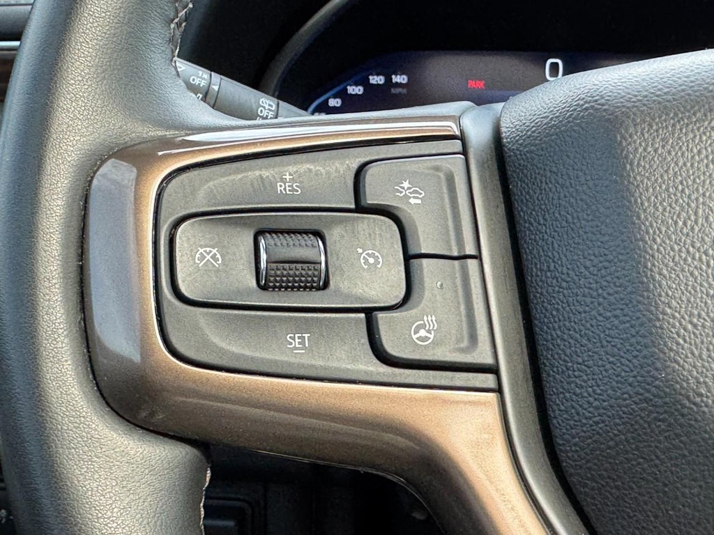 Chevrolet Tahoe Vehicle Full-screen Gallery Image 17