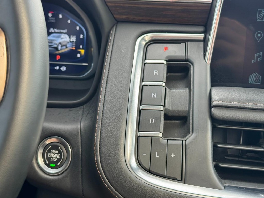 Chevrolet Tahoe Vehicle Full-screen Gallery Image 21