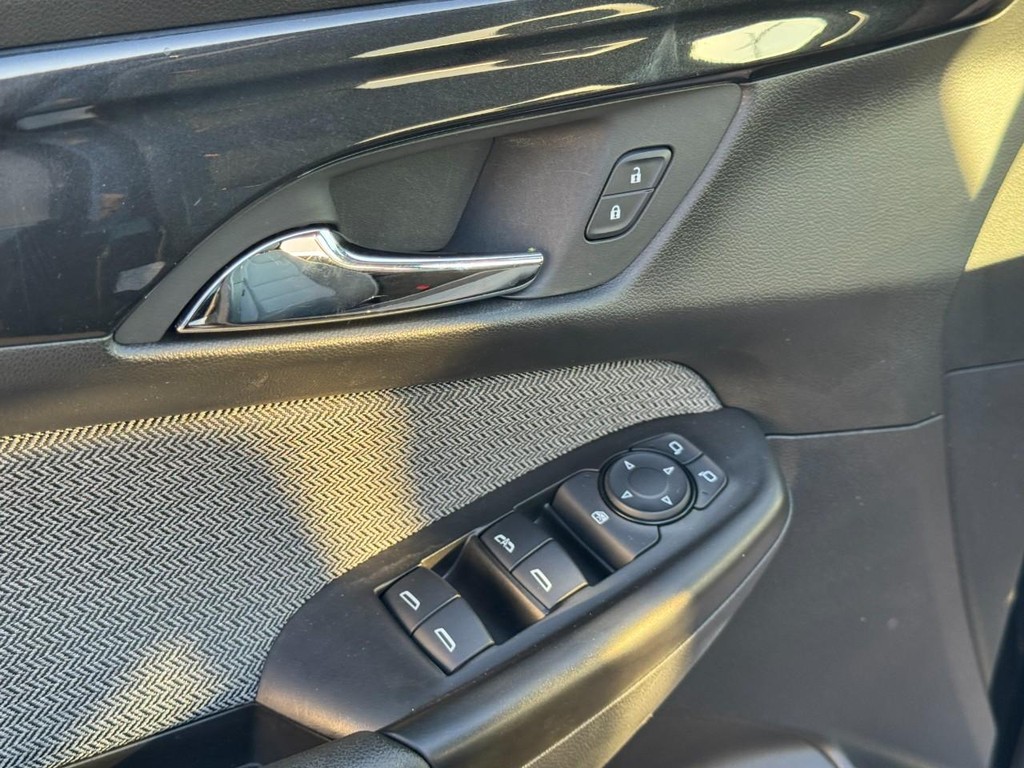 Chevrolet TrailBlazer Vehicle Full-screen Gallery Image 17