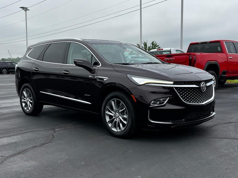 Buick Enclave Vehicle Full-screen Gallery Image 02