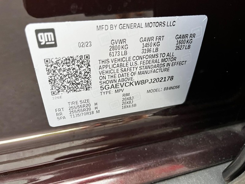 Buick Enclave Vehicle Full-screen Gallery Image 25