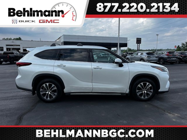 Troy MO 2022 Toyota Highlander more details - toyota highlander