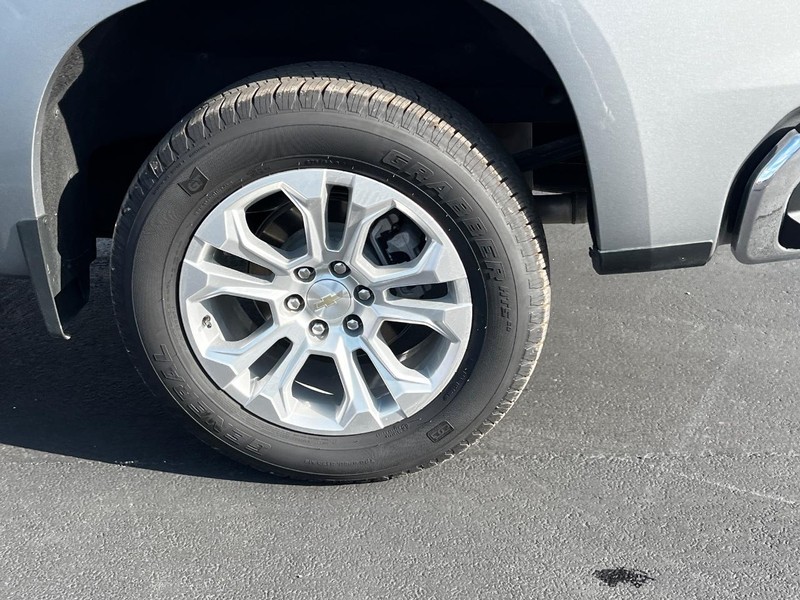 Chevrolet Silverado 1500 Vehicle Full-screen Gallery Image 07