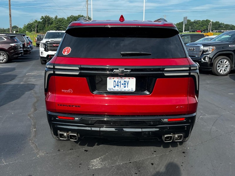 Chevrolet Traverse Vehicle Full-screen Gallery Image 04