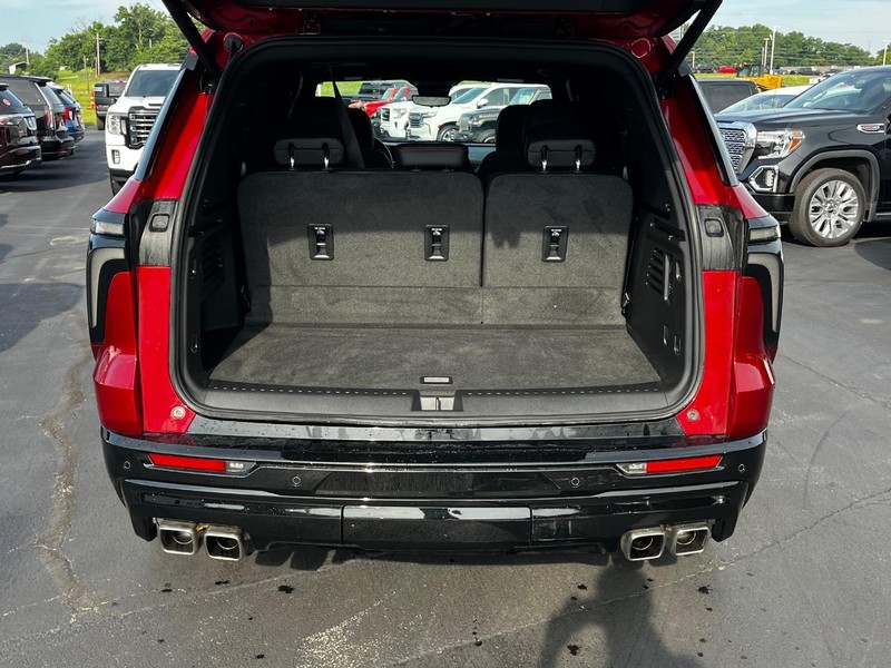 Chevrolet Traverse Vehicle Full-screen Gallery Image 05