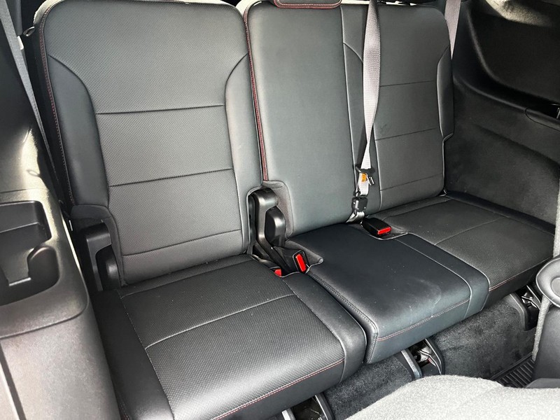 Chevrolet Traverse Vehicle Full-screen Gallery Image 11