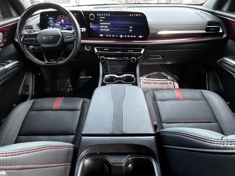 Chevrolet Traverse Vehicle Full-screen Gallery Image 13