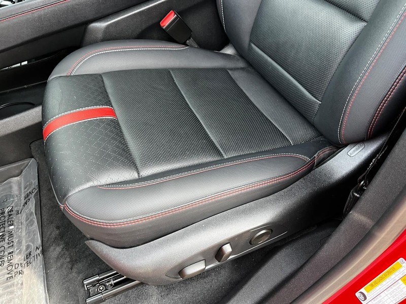 Chevrolet Traverse Vehicle Full-screen Gallery Image 17