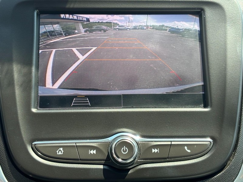 Chevrolet Equinox Vehicle Full-screen Gallery Image 21