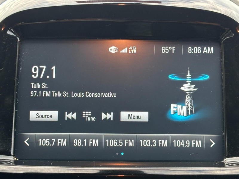 Chevrolet Spark Vehicle Full-screen Gallery Image 12