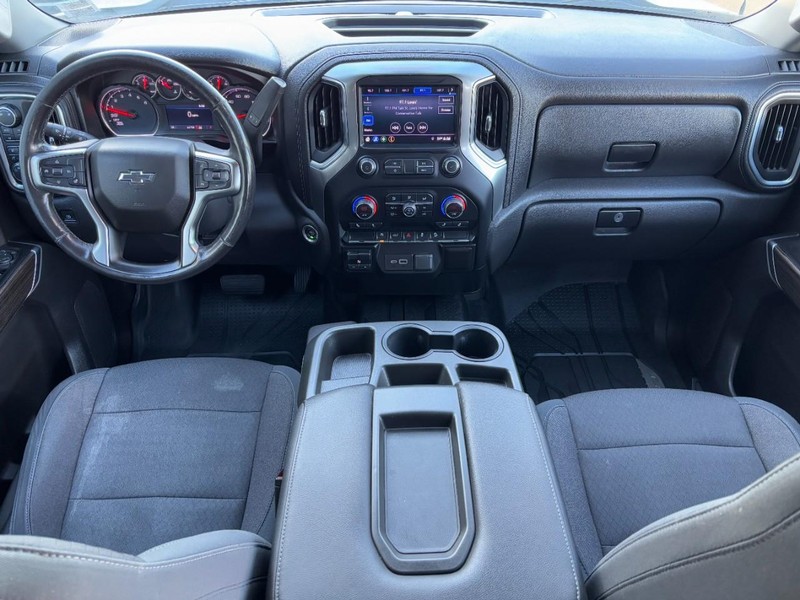 Chevrolet Silverado 1500 Vehicle Full-screen Gallery Image 11