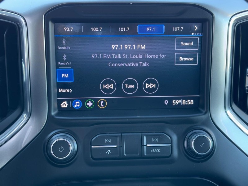 Chevrolet Silverado 1500 Vehicle Full-screen Gallery Image 20