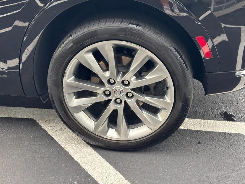 Buick Envision Vehicle Full-screen Gallery Image 07