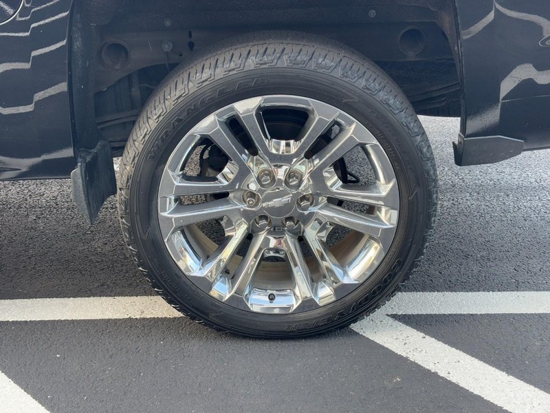 Chevrolet Silverado 1500 Vehicle Full-screen Gallery Image 07