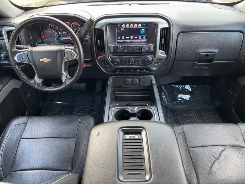 Chevrolet Silverado 1500 Vehicle Full-screen Gallery Image 11