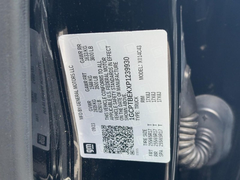 Chevrolet Colorado Vehicle Full-screen Gallery Image 25