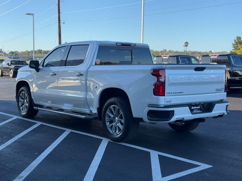 Chevrolet Silverado 1500 Vehicle Full-screen Gallery Image 06