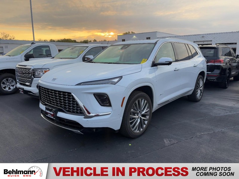 Buick Enclave Vehicle Full-screen Gallery Image 01