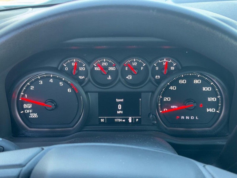 Chevrolet Silverado 1500 Vehicle Full-screen Gallery Image 14