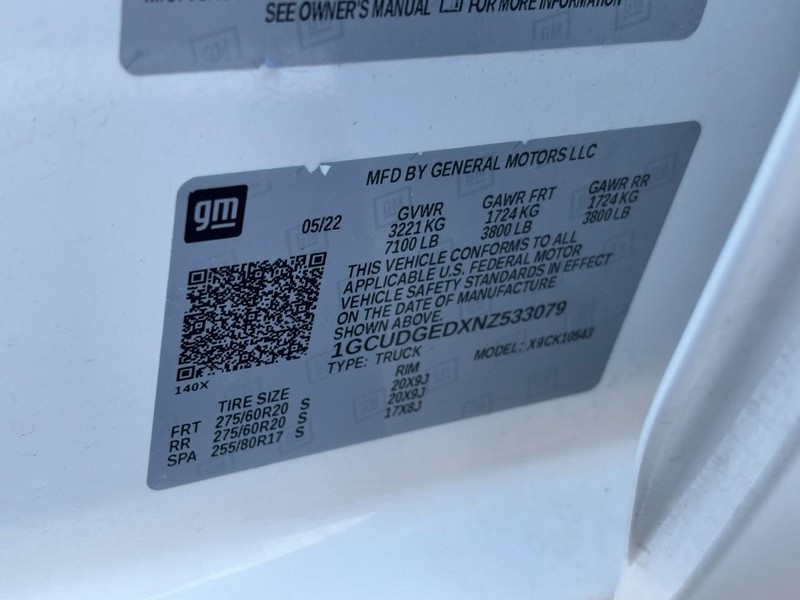 Chevrolet Silverado 1500 Vehicle Full-screen Gallery Image 28