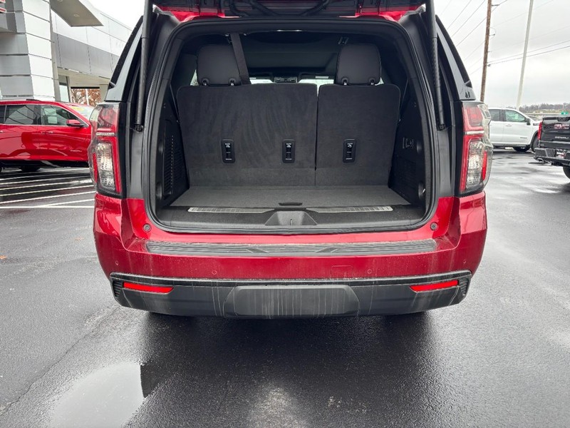 Chevrolet Tahoe Vehicle Full-screen Gallery Image 04