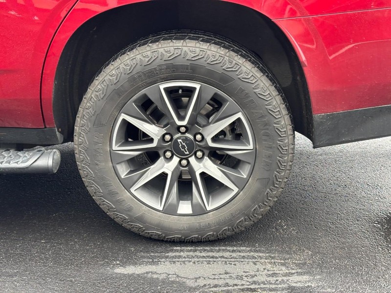 Chevrolet Tahoe Vehicle Full-screen Gallery Image 07