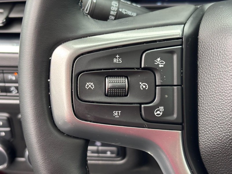 Chevrolet Tahoe Vehicle Full-screen Gallery Image 18