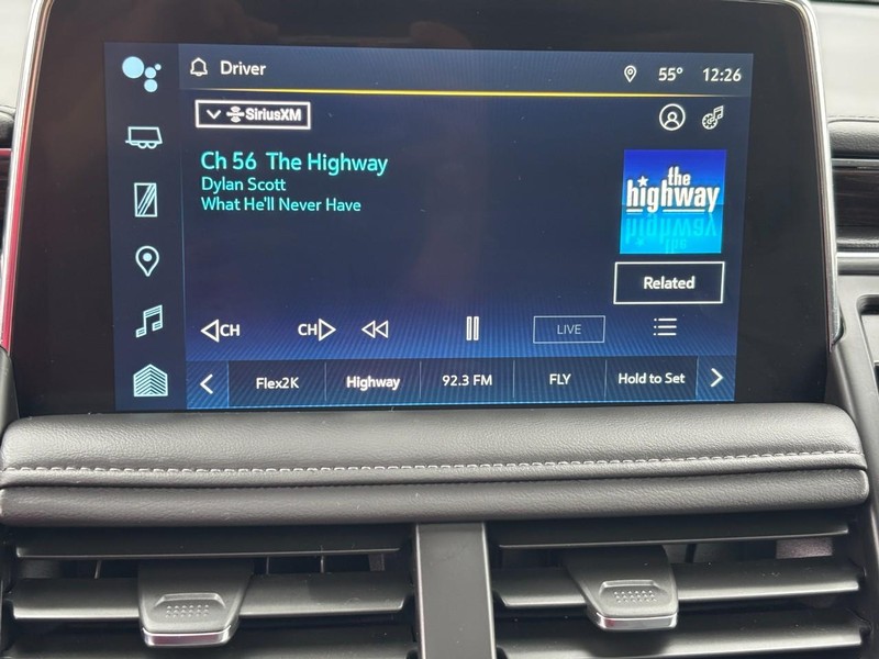 Chevrolet Tahoe Vehicle Full-screen Gallery Image 21