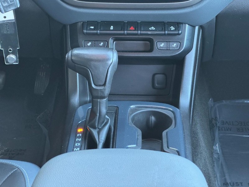 Chevrolet Colorado Vehicle Full-screen Gallery Image 13