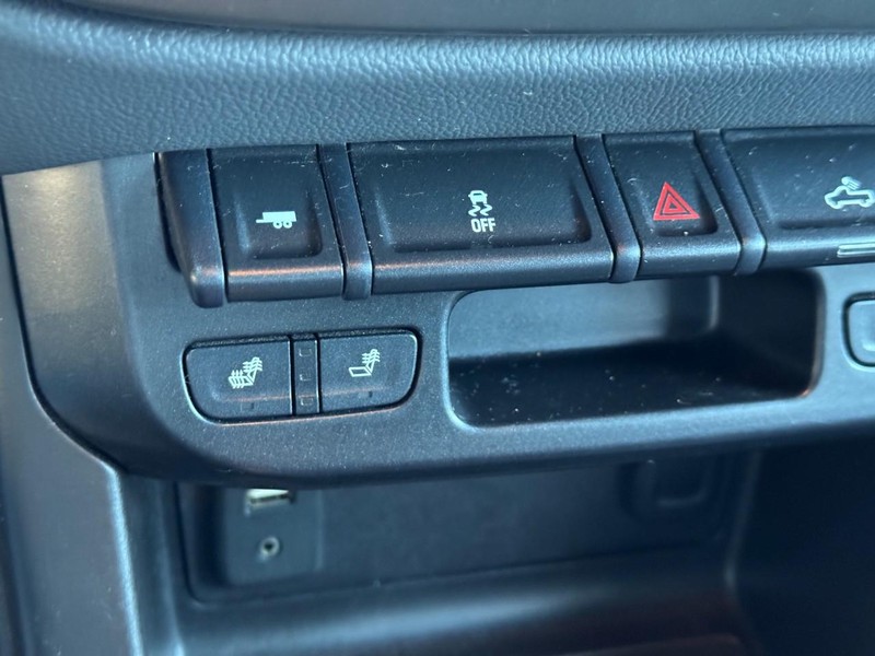 Chevrolet Colorado Vehicle Full-screen Gallery Image 20