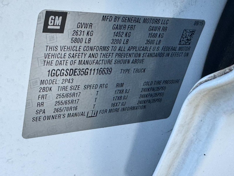 Chevrolet Colorado Vehicle Full-screen Gallery Image 22