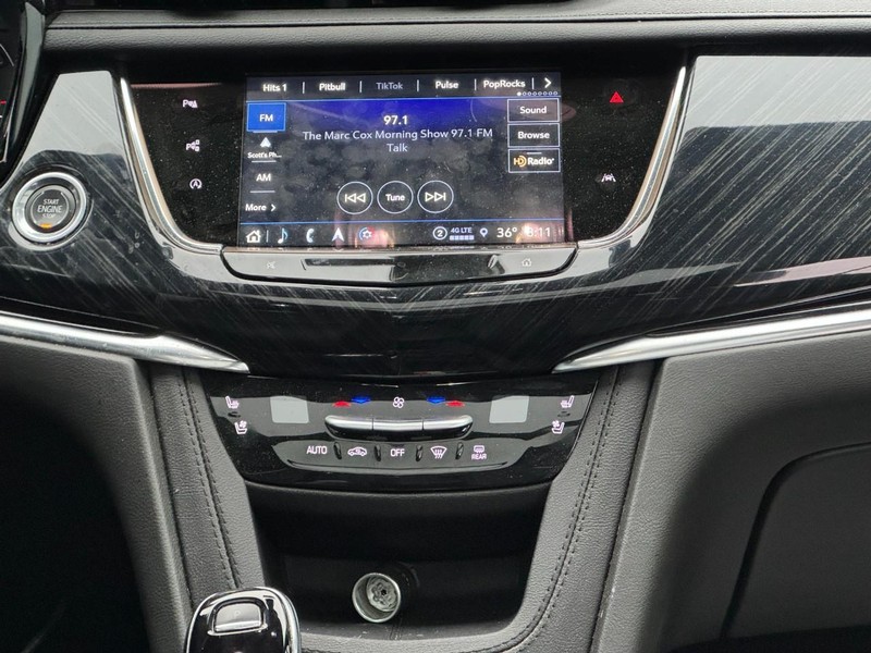 Cadillac XT6 Vehicle Full-screen Gallery Image 13