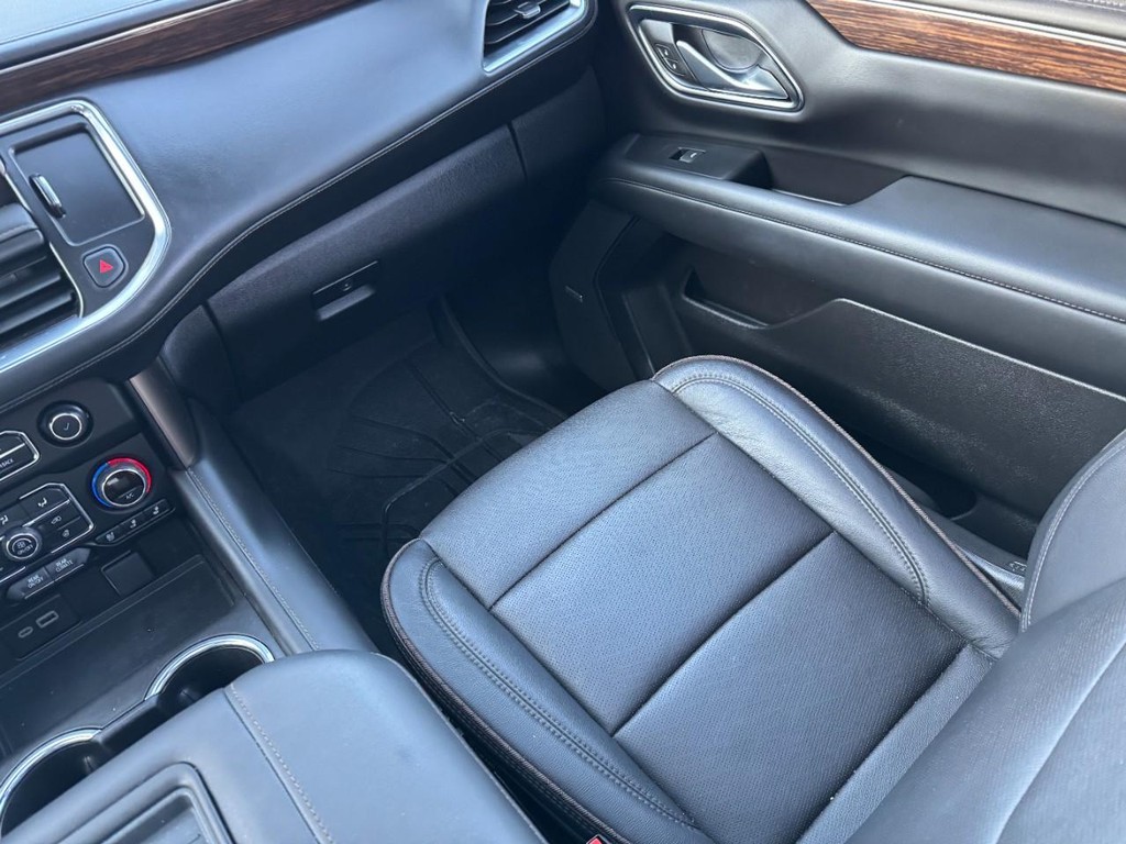 Chevrolet Tahoe Vehicle Full-screen Gallery Image 15