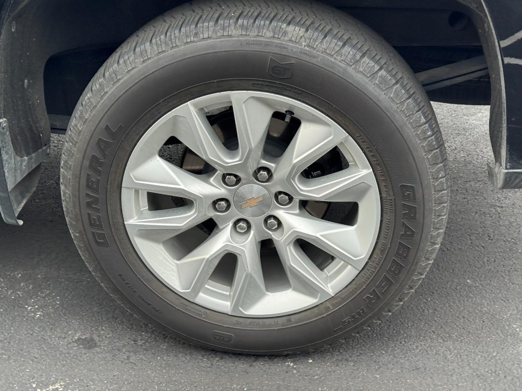 Chevrolet Silverado 1500 Vehicle Full-screen Gallery Image 06