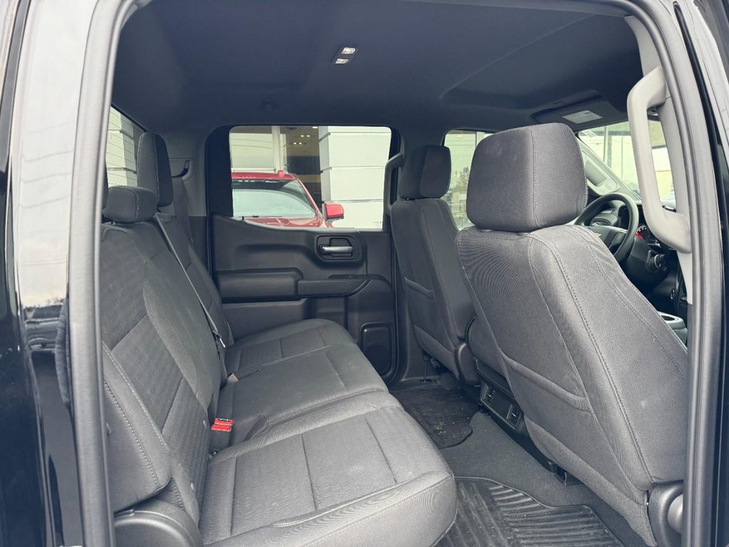 Chevrolet Silverado 1500 Vehicle Full-screen Gallery Image 09