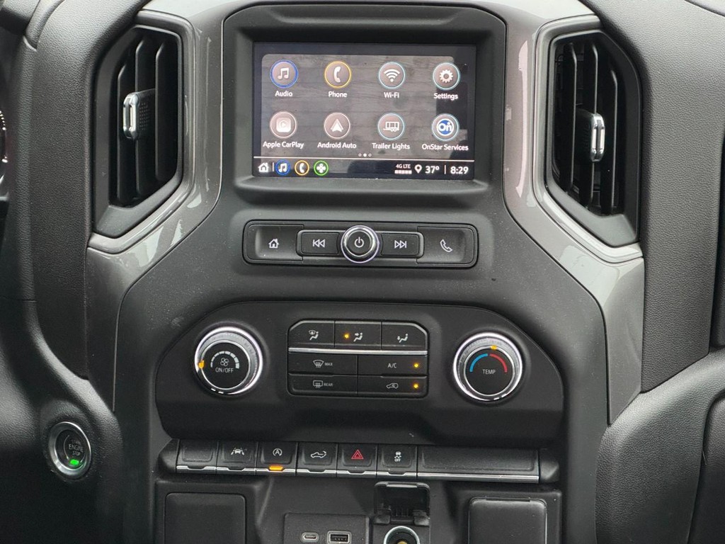 Chevrolet Silverado 1500 Vehicle Full-screen Gallery Image 12