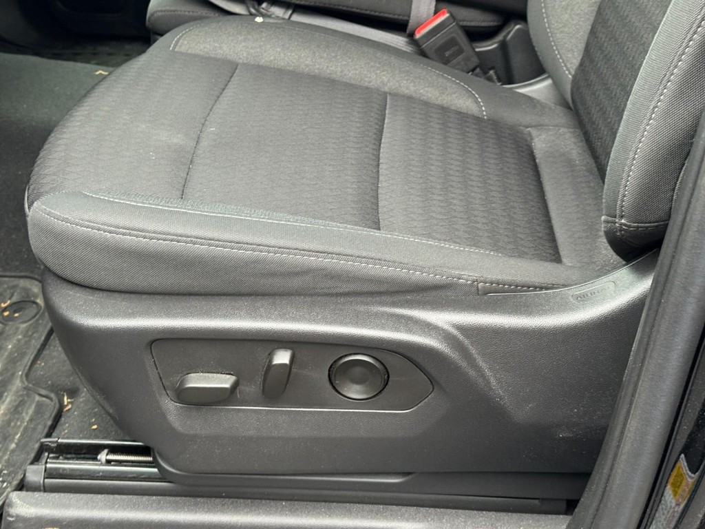 Chevrolet Silverado 1500 Vehicle Full-screen Gallery Image 20