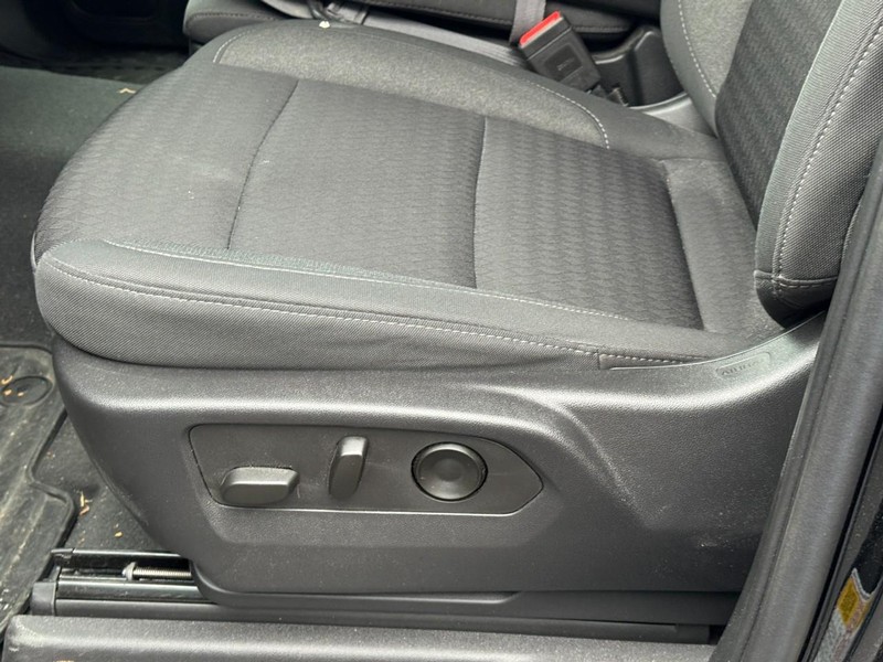 Chevrolet Silverado 1500 Vehicle Full-screen Gallery Image 20