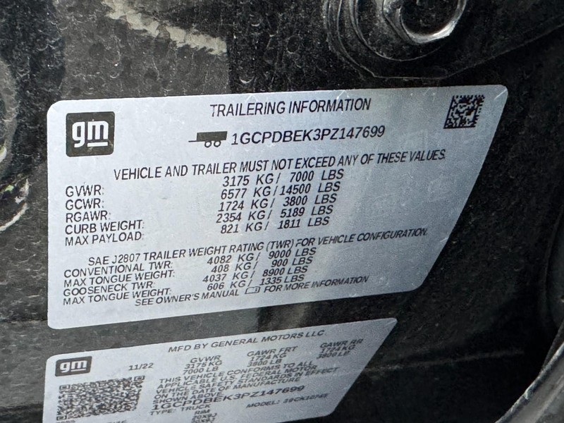 Chevrolet Silverado 1500 Vehicle Full-screen Gallery Image 21