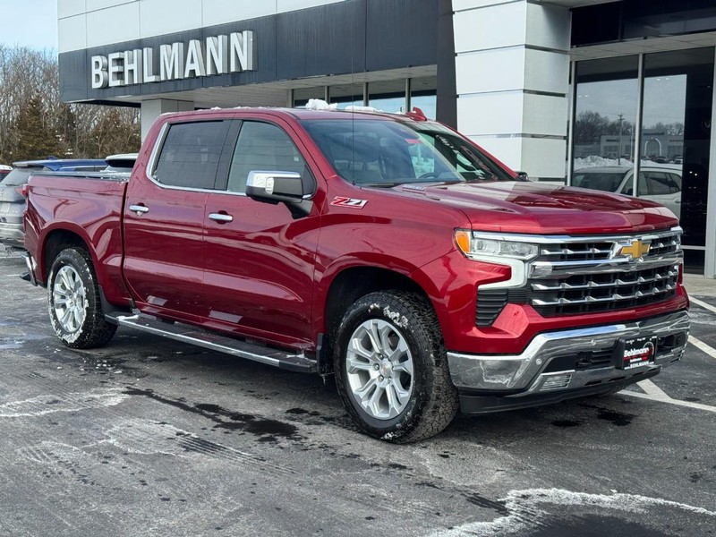 Chevrolet Silverado 1500 Vehicle Full-screen Gallery Image 02