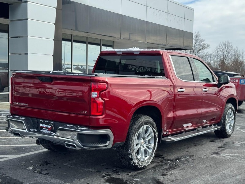 Chevrolet Silverado 1500 Vehicle Full-screen Gallery Image 03