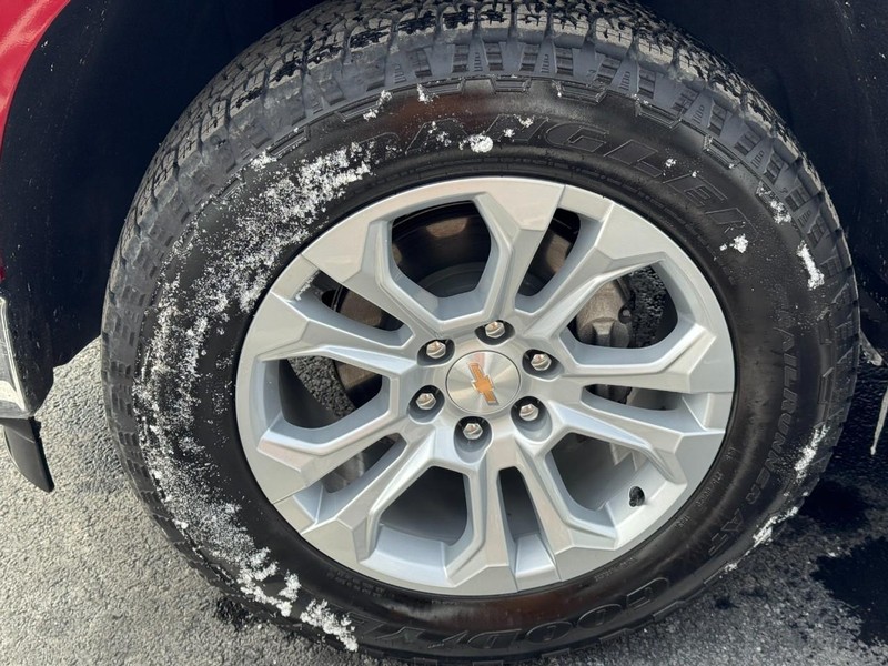 Chevrolet Silverado 1500 Vehicle Full-screen Gallery Image 07