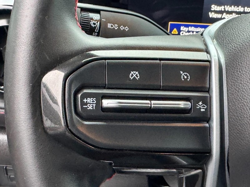 Chevrolet Colorado Vehicle Full-screen Gallery Image 18