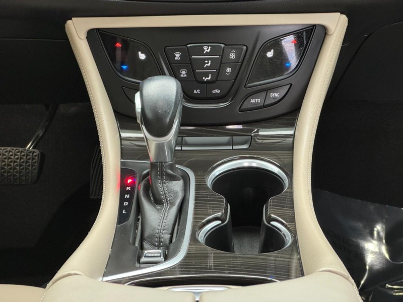 Buick Envision Vehicle Full-screen Gallery Image 14