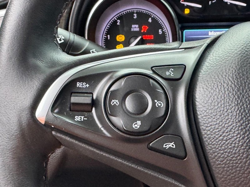 Buick Envision Vehicle Full-screen Gallery Image 18