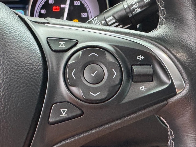 Buick Envision Vehicle Full-screen Gallery Image 19