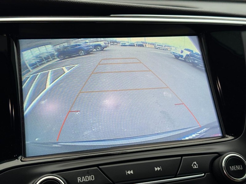 Buick Envision Vehicle Full-screen Gallery Image 21