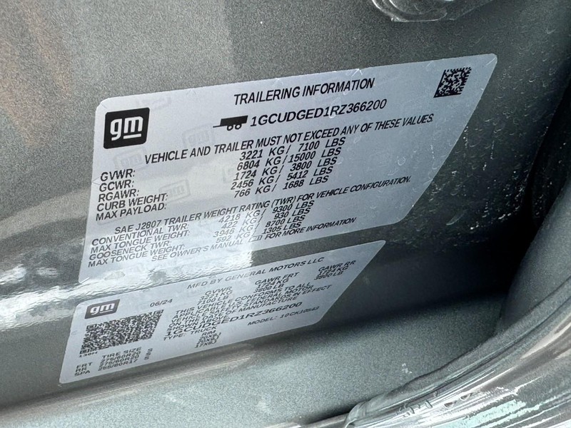 Chevrolet Silverado 1500 Vehicle Full-screen Gallery Image 27