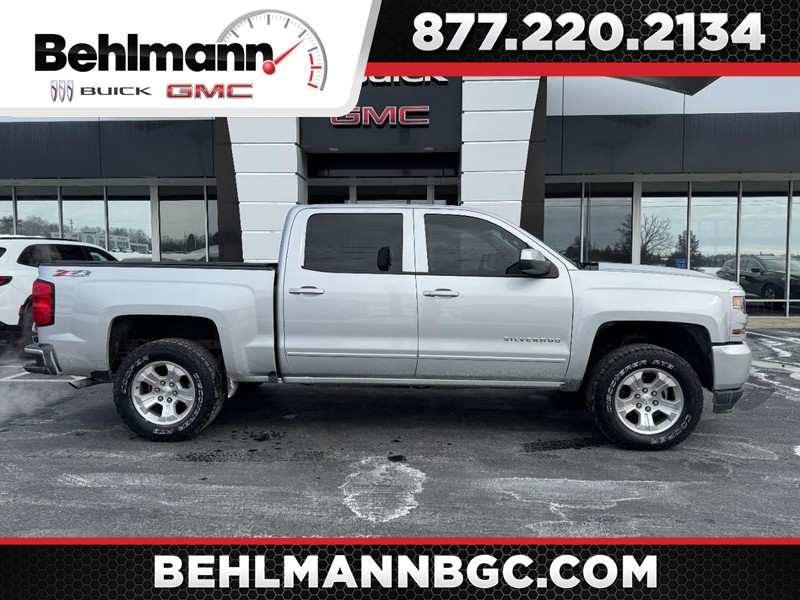 Chevrolet Silverado 1500 Vehicle Full-screen Gallery Image 01